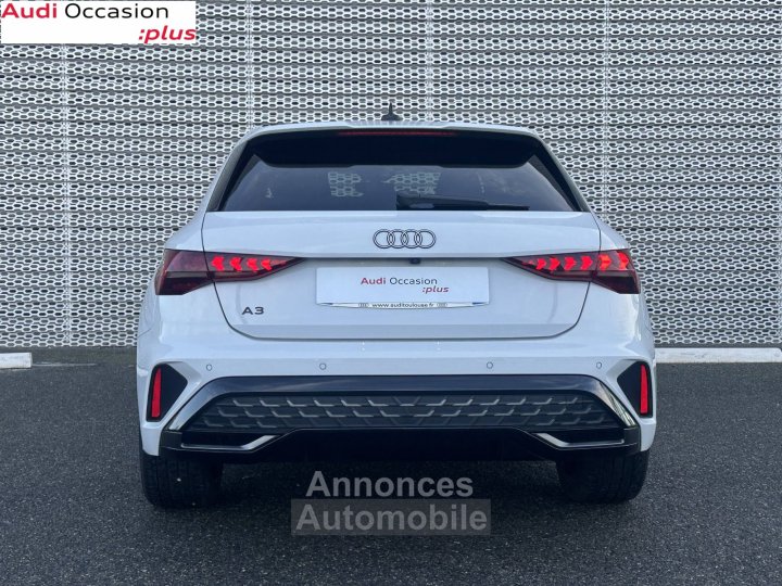 Audi A3 Sportback TFSI Mild Hybrid 116 S tronic 7 S line - 3