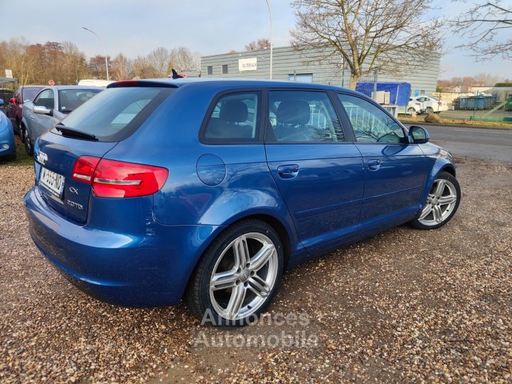 Audi A3 Sportback 20 TDI 140ch Ambition *SUIVI COMPLET* - 4
