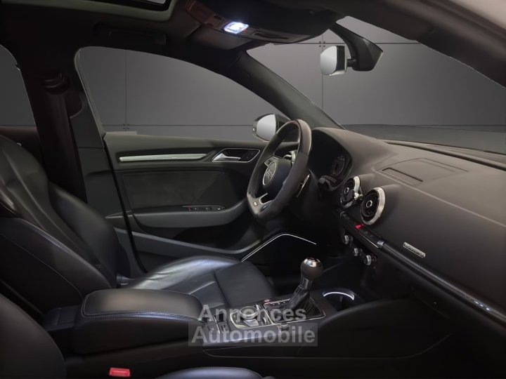 Audi RS3 Sportback 25 TFSI quattro &ndash; 400ch &bull; ABT &bull; Toit Ouvrant &bull; Bang &amp; Olufsen &bull; Cam&eacute;ra &bull; LED - 11