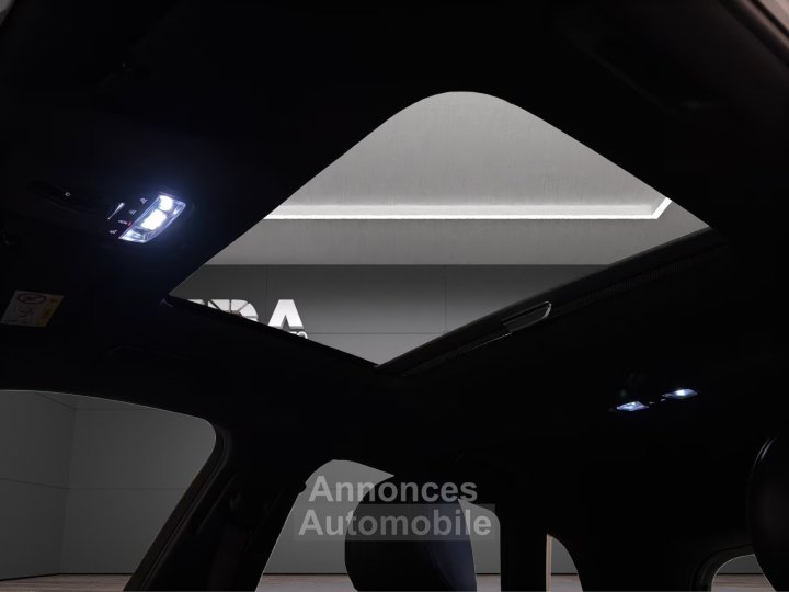 Audi RS3 Sportback 25 TFSI quattro &ndash; 400ch &bull; ABT &bull; Toit Ouvrant &bull; Bang &amp; Olufsen &bull; Cam&eacute;ra &bull; LED - 12