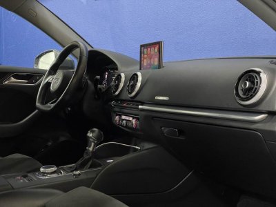 Audi A3 Sportback 14 TFSI e-tron 204 CH S-Tronic Design luxe - 16