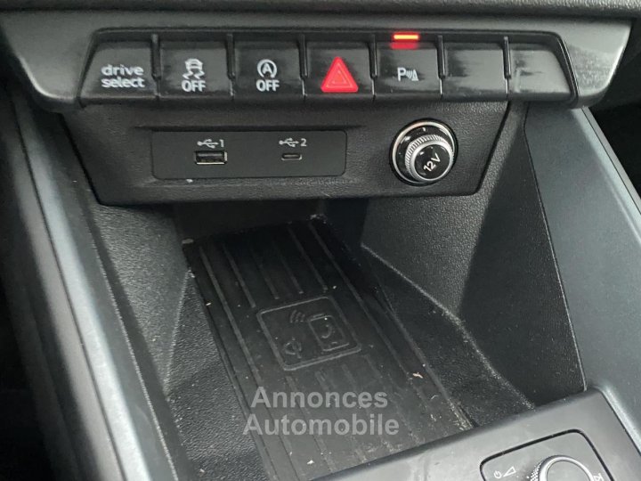 Audi A1 Sportback II 40 TFSI 200 S LINE S TRONIC 7 PACK LAUNCH EDITION - 31