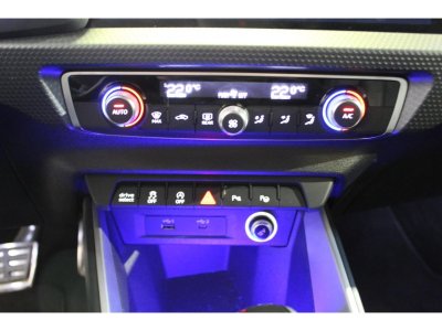 Audi A1 Sportback 35 TFSI 150 S-Tronic Design Luxe   - 17