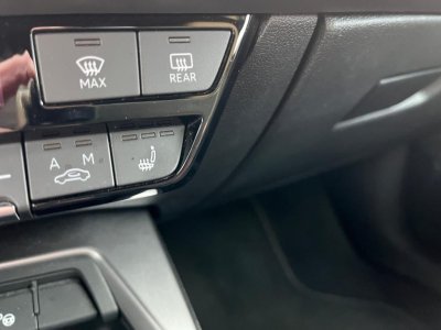 Audi A3 Sportback 15 35 TFSI - 150 - S-Tronic 7 8Y S line   - 18