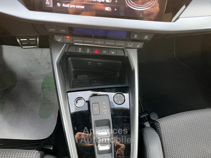 Audi A3 Sportback 15 35 TFSI - 150 - S-Tronic 7 8Y S line - 21