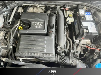 Audi A3 Sportback 14 TFSI COD 150CH DESIGN LUXE S TRONIC 7   - 5