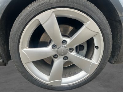 Audi A3 18 TFSI 180 S Line S tronic 7 Turbo neuf Attelage Garantie 12 mois - 18