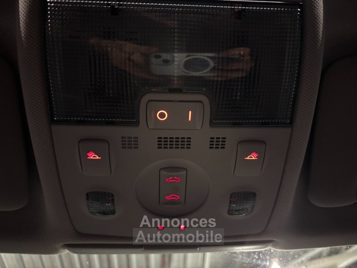 Audi A3 Sportback 16 TDI 105 DPF Ambiente S tronic - 30