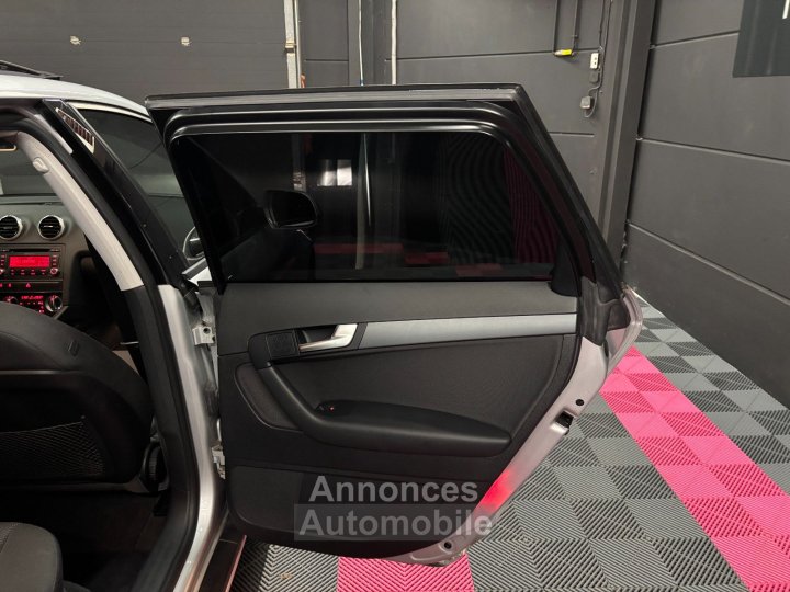 Audi A3 Sportback 16 TDI 105 DPF Ambiente S tronic - 35