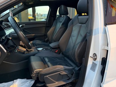 Audi Q3 Sportback 45 TFSi e 245ch S Line Tronic6 2&egrave;me main ? Entretien complet Toit Ouvrant JA 19 LED Sound System Cockpit%2B Cuir Sport Chauffant Pack Black Cam&eacute;ra Key   - 4