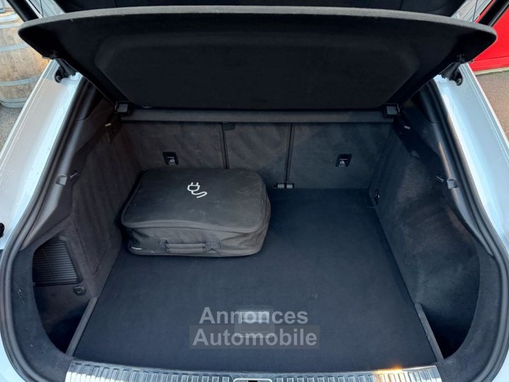 Audi Q3 Sportback 45 TFSi e 245ch S Line Tronic6 2&egrave;me main ? Entretien complet Toit Ouvrant JA 19 LED Sound System Cockpit%2B Cuir Sport Chauffant Pack Black Cam&eacute;ra Key - 5