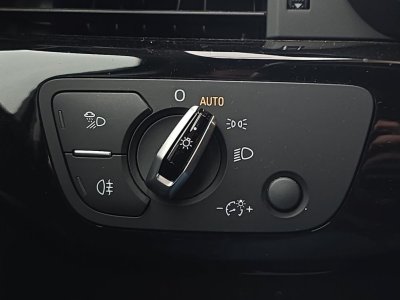 Audi A4 avant 30 tdi 270 design luxe quattro tiptronic bva   - 38