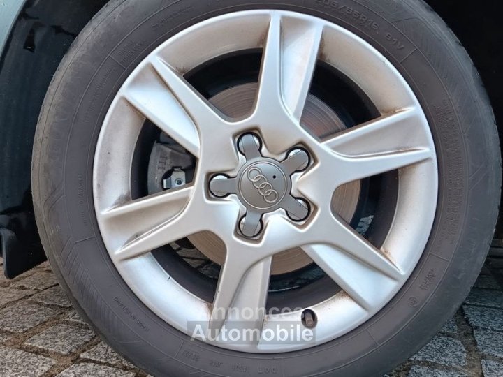 Audi A3 16 tdi 105 attraction s&s (distri faite) - 12