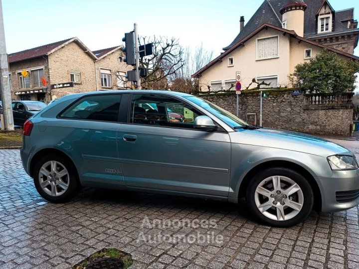 Audi A3 16 tdi 105 attraction s&s (distri faite) - 18