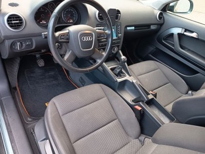 Audi A3 16 tdi 105 attraction s&s (distri faite) - 24