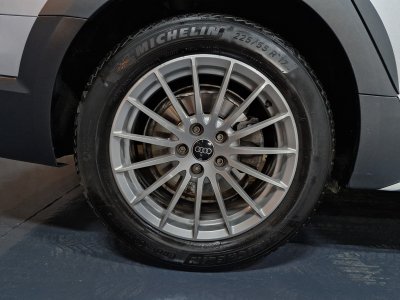 Audi A4 Allroad 40TDI S-Tronic7 QUATTRO Design 204ch TVA 2023   - 32