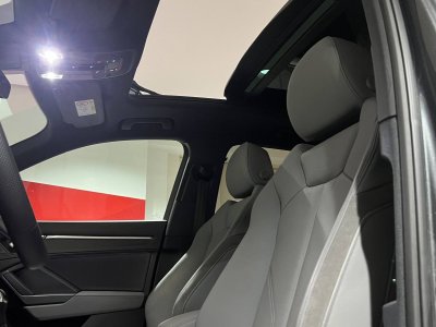 Audi Q3 45 TFSIe 245 ch S tronic 6 S line   - 8