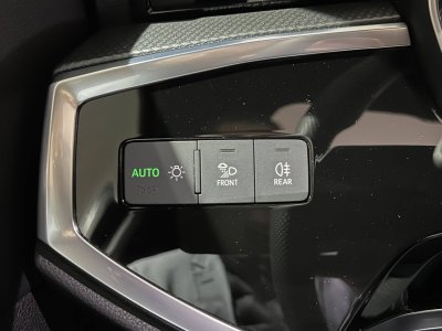 Audi Q3 45 TFSIe 245 ch S tronic 6 S line   - 21