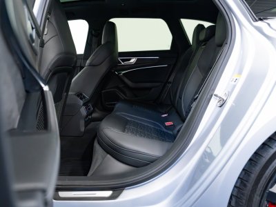 Audi RS6 Avant   - 17