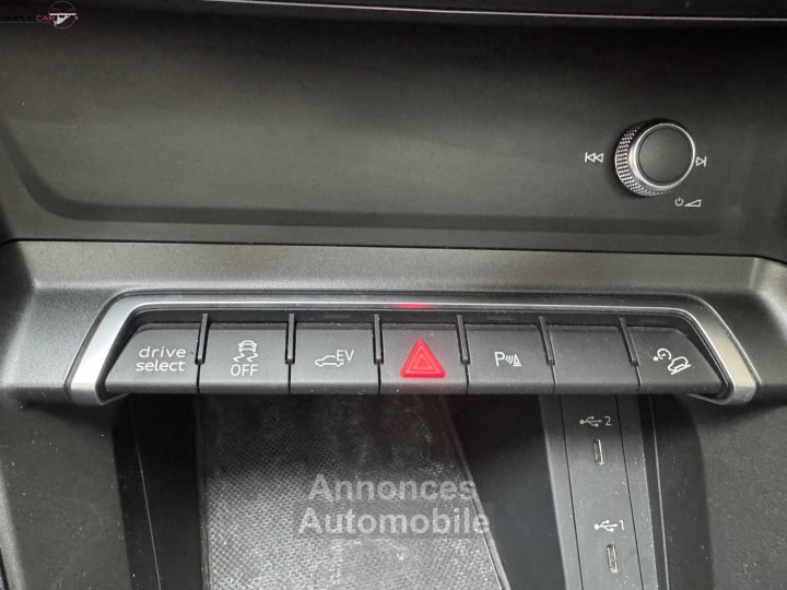 Audi Q3 Sportback 45 TFSIe 245 ch S tronic 6 S line - 25