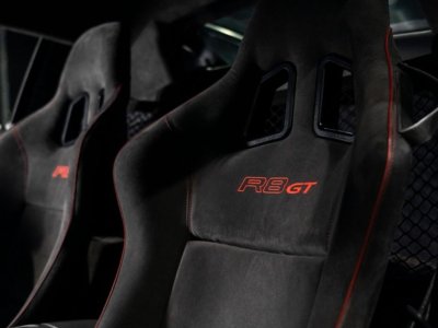 Audi R8 GT Coupe V10 52 560 Immat France 1 OF 333 966E-MOIS - 18