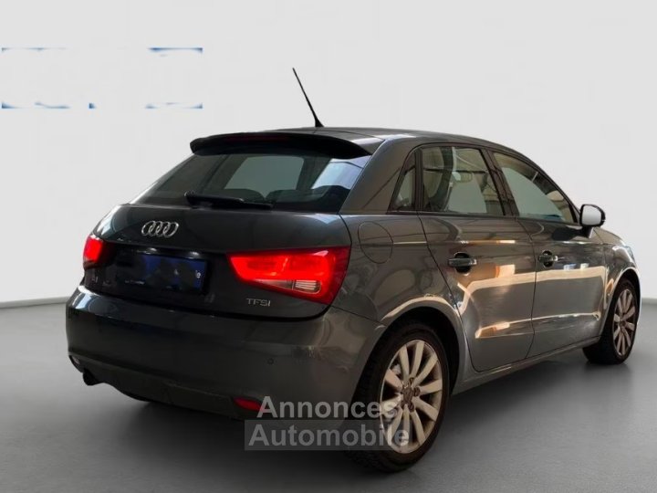 Audi A1 Sportback 12 TFSI 86ch Attraction boite manuelle - 4