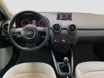 Audi A1 Sportback 12 TFSI 86ch Attraction boite manuelle - 9