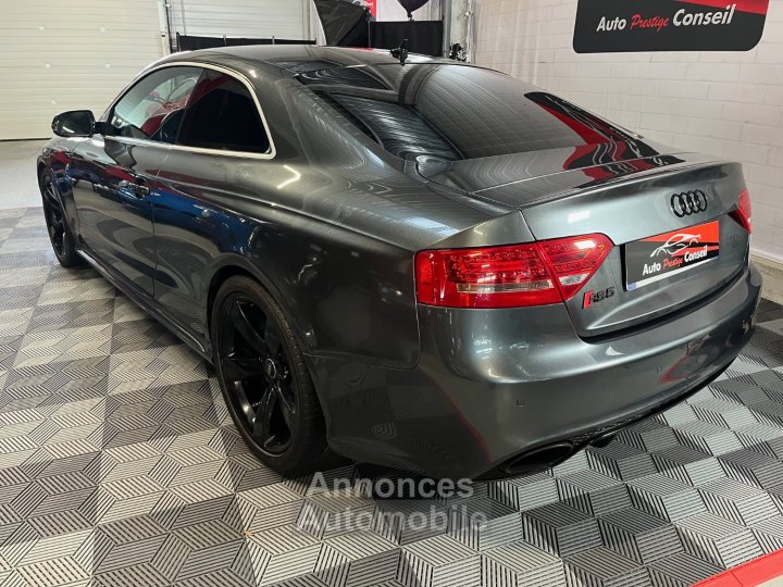 Audi RS5 V8 42 FSi 450 Quattro S Tronic 7 - 17