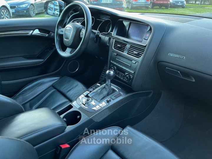 Audi RS5 V8 42 FSi 450 Quattro S Tronic 7 - 25