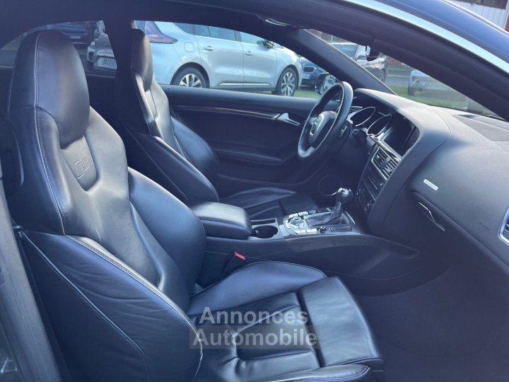 Audi RS5 V8 42 FSi 450 Quattro S Tronic 7 - 26