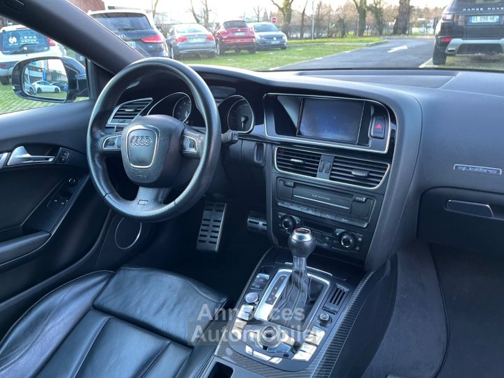 Audi RS5 V8 42 FSi 450 Quattro S Tronic 7 - 28