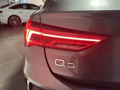 Audi Q3 Sportback 35 TFSI 150 ch S tronic 7 S line - 3