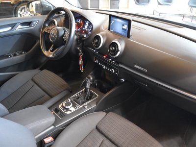 Audi A3 Sportback 20 TDI 150 S tronic 6 Design Luxe   - 12