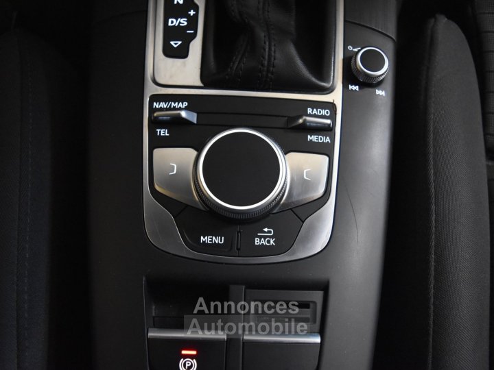 Audi A3 Sportback 20 TDI 150 S tronic 6 Design Luxe - 22