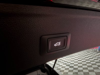 Audi A4 AVANT 30 TDI 122 S tronic 7 Design Luxe - 36