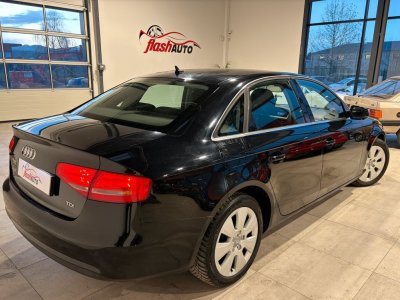 Audi A4 PHASE 2 20 TDi Multitronic 190cv-BVA-2015 - 4