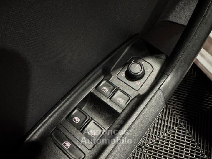 Audi A1 Sportback 10 115ch advanced s-tronic carplay line assist virtual cockpit afu - 31