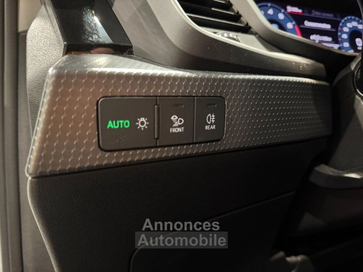 Audi A1 Sportback 10 115ch advanced s-tronic carplay line assist virtual cockpit afu - 33