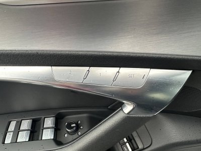 Audi A6 AVANT Avant 55 TFSIe 367 ch S tronic 7 Quattro Competition - 16