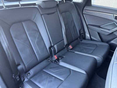 Audi Q3 35 TDI 150 ch S tronic 7 S line plus   - 8