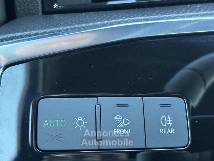 Audi Q3 35 TDI 150 ch S tronic 7 S line plus - 22