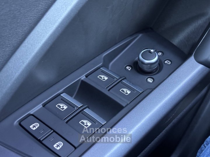 Audi Q3 35 TDI 150 ch S tronic 7 S line plus - 23