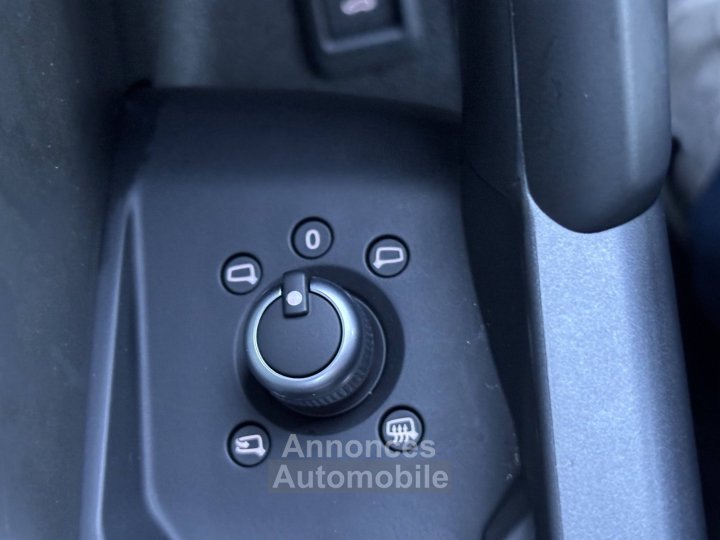 Audi Q3 35 TDI 150 ch S tronic 7 S line plus - 24