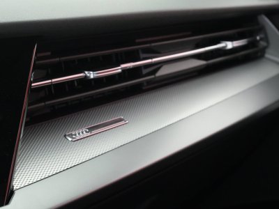 Audi A3 PI ALLSTREET 35 TFSI 150 S TRONIC 7 FINITION AVUS   - 17