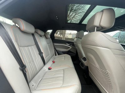 Audi e-tron 55 quattro 408 ch Avus Extended   - 14