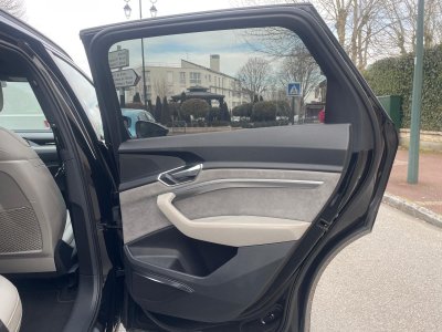 Audi e-tron 55 quattro 408 ch Avus Extended   - 40