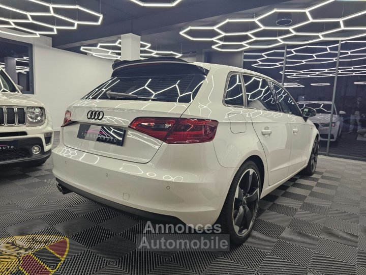 Audi A3 Sportback 20 TDI 184 Ambition Quattro S tronic 6 pack SLINE - 4