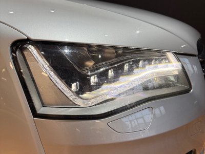 Audi A8 V6 30 TDI 250 DPF Quattro Avus Tiptronic A   - 12