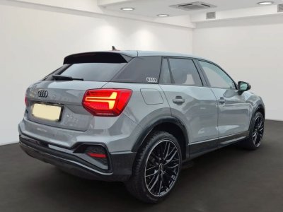 Audi Q2 S-LINE   - 2