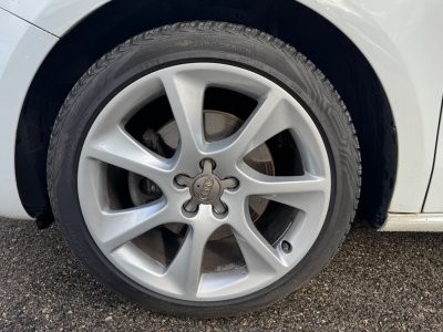 Audi A1 Sportback 14 tfsi 120ch ambiente s-tronic bva + gps sieges chauffants radar av-ar   - 9